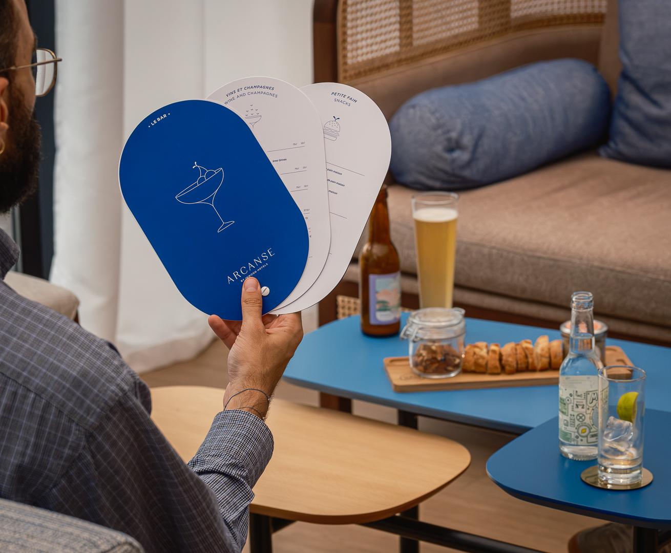 LA HORA DE TOMARSE UNA COPA